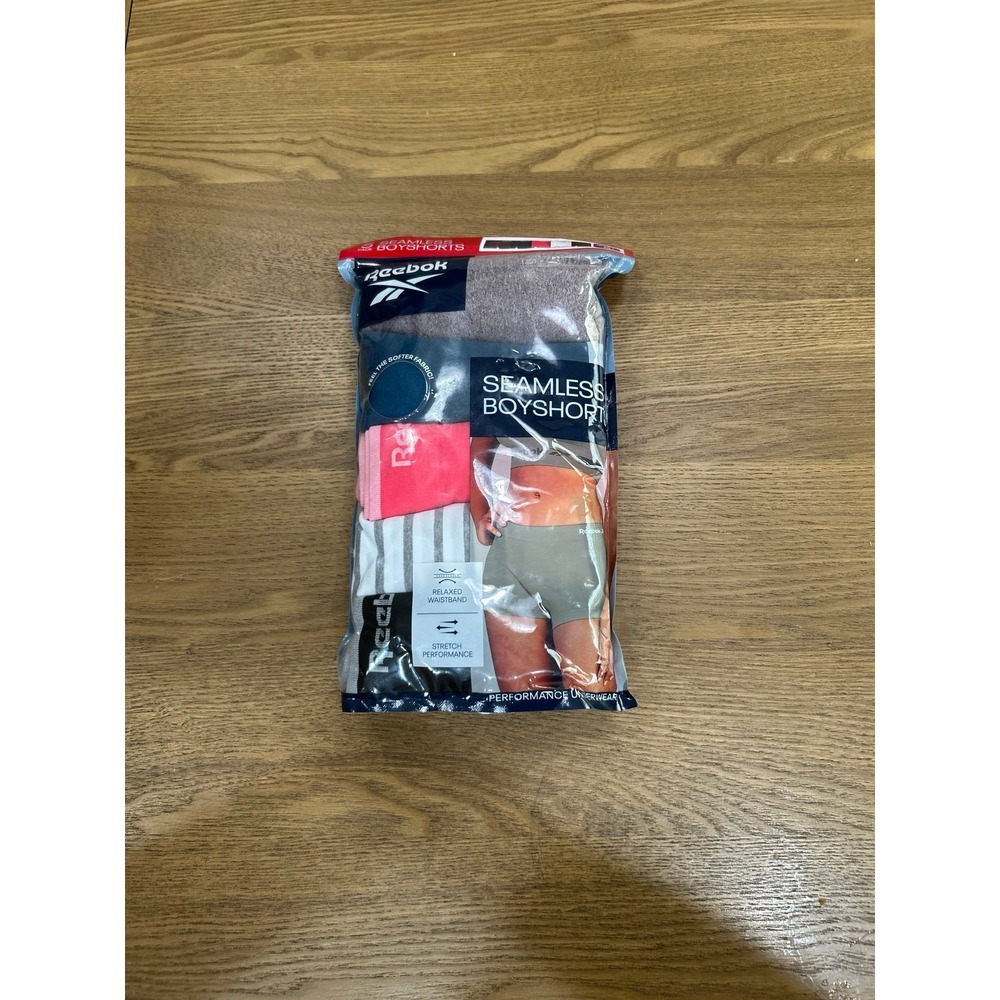 Reebok boyshorts - Picture 1 of 3